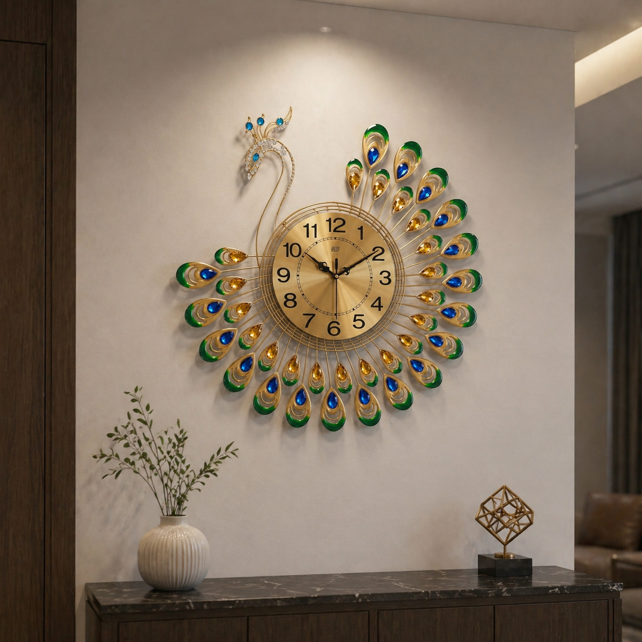 ساعة حائط فاخرة بتصميم طاووس
