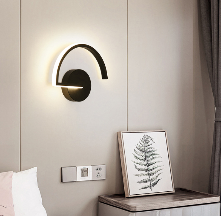 Modern LED Reading Wall Light – Minimalist Bedroom Wall Lamp UAE